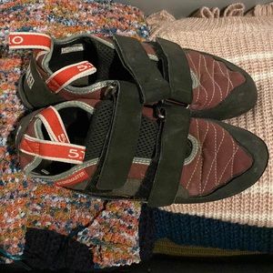 Used Five Ten women size 8 climbing shoes